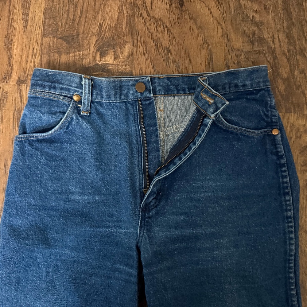 Wrangler Jeans Size 32x36 - Picture 2 of 10